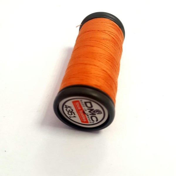 Fil a coudre tous textiles - corail foncé / orange 4351 - 100m - polyester - dmc - sachet 407 - Photo n°1