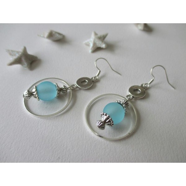 Kit boucles d'oreilles perles bleue et anneaux argenté - Photo n°1
