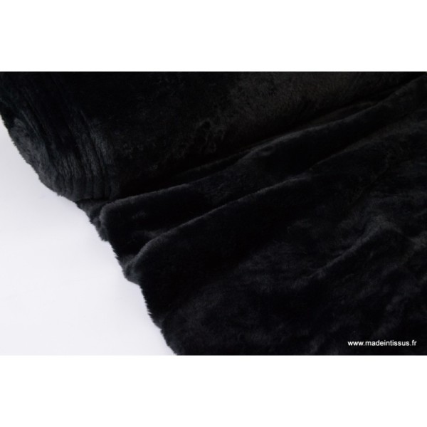 Tissu doudou fausse fourrure Noir - Photo n°1