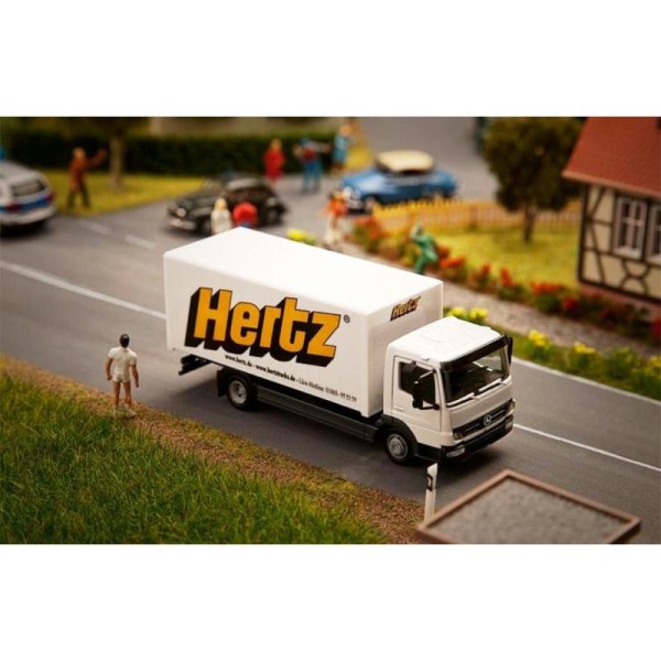 Camion MB Atego Hertz (HERPA) Car Faller  - Echelle HO - Photo n°1