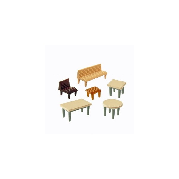 Tables, chaises et bancs  - Echelle N - Photo n°1