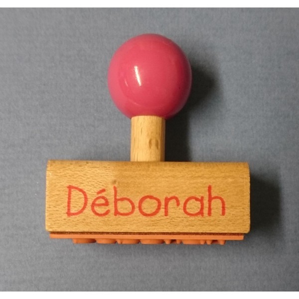 Tampon en bois prénom Déborah - Photo n°2