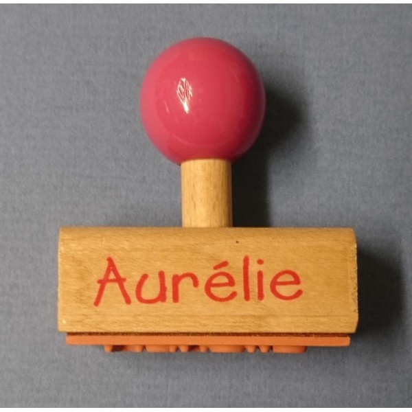 Tampon en bois prénom Aurélie - Photo n°2