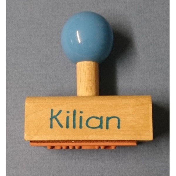 Tampon en bois prénom Kilian - Photo n°2