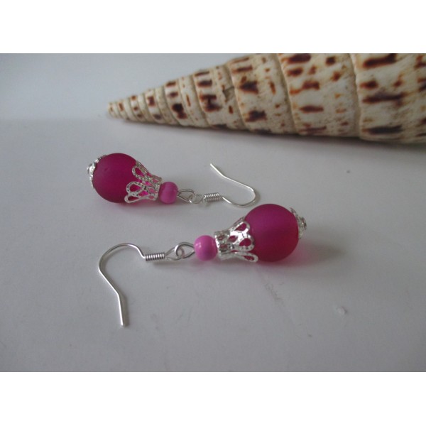 Kit boucles d'oreilles perles roses violettes et apprêts argentés - Photo n°2