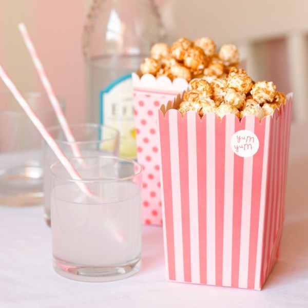 Cornets popcorn et bonbons - Photo n°1