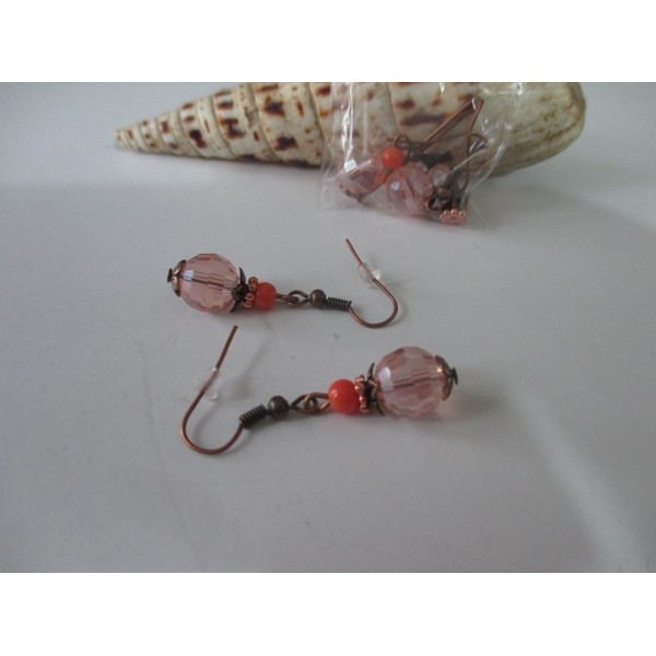 Kit boucles d'oreilles perles saumon et apprêts cuivre - Photo n°1