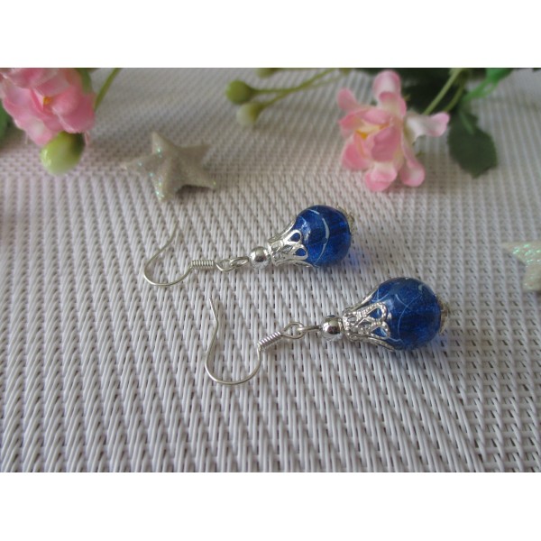 Kit boucles d'oreilles perles en verre bleu nuit tréfilé blanc - Photo n°1