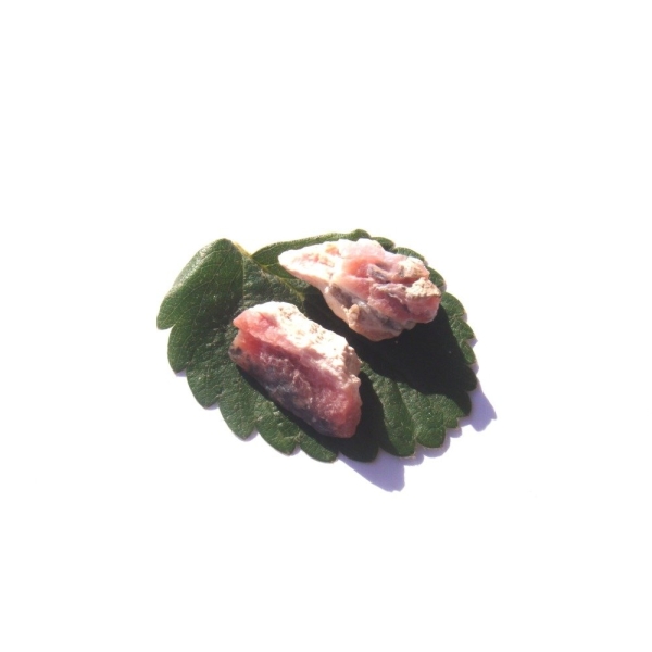Opale Rose Pérou : 2 pierres brutes NON percées 27 MM x 14/17 MM environ - Photo n°1