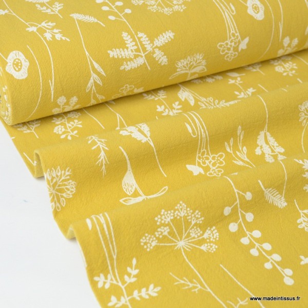 Tissu crêpe de coton imprimé fleurs de prairies fond Moutarde - Photo n°1