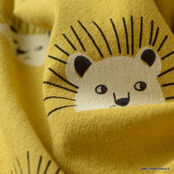 Tissu coton lavé imprimé têtes de lion fond Moutarde - Photo n°4