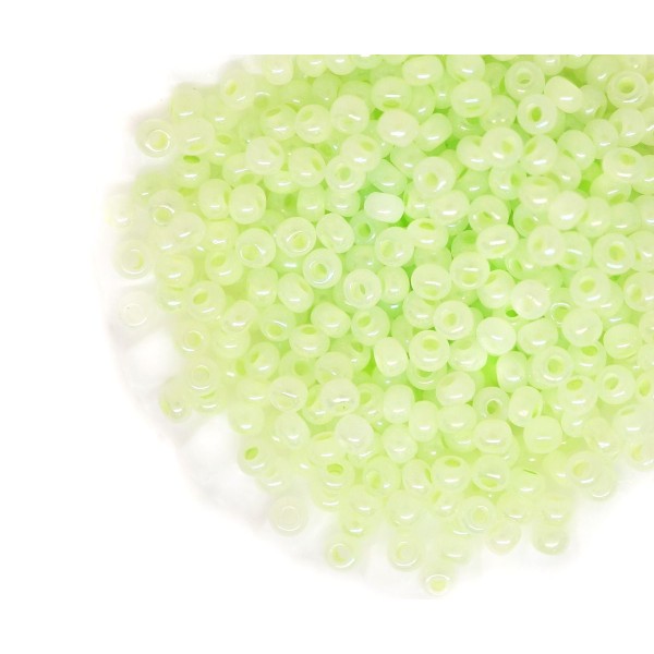 20g Chrysolite Vert clair Ab Perle d'Opale Ronde Verre tchèque Perles de rocaille, PRECIOSA Perles, - Photo n°1