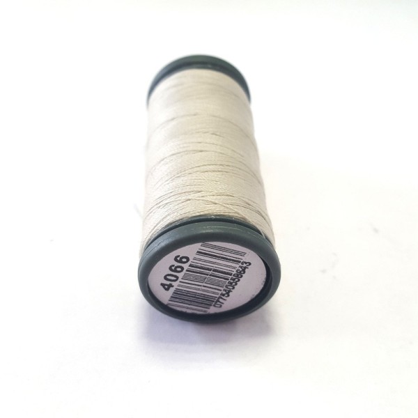 Fil a coudre - gris clair 4066 - tous textiles - 120m - 100% PES - dmc - sachet 463 - Photo n°1