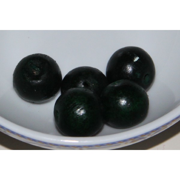 Lot de 5 perles rondes en bois vert foncé de 16 mm de diamètre. - Photo n°1