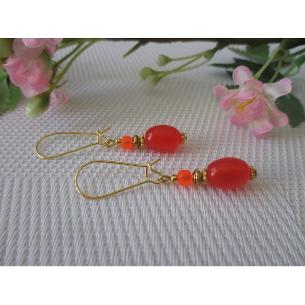 Kit boucles d'oreilles apprêts dorés et perle en verre orange - Photo n°1