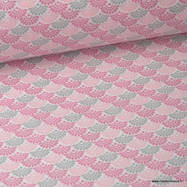 Tissu cretonne coton imprimée Ecailles roses et gris .x1m - Photo n°1