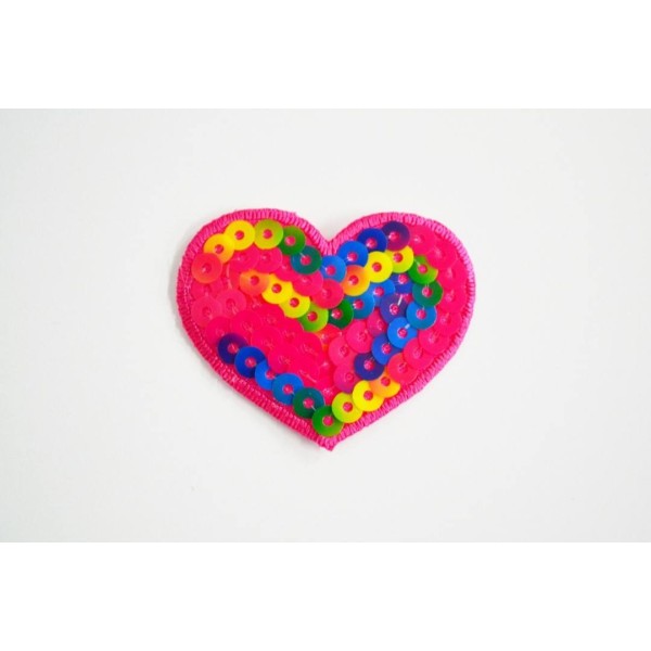 Application à thermocoller cœur en sequin multicolore 47mm x 46mm - Photo n°1