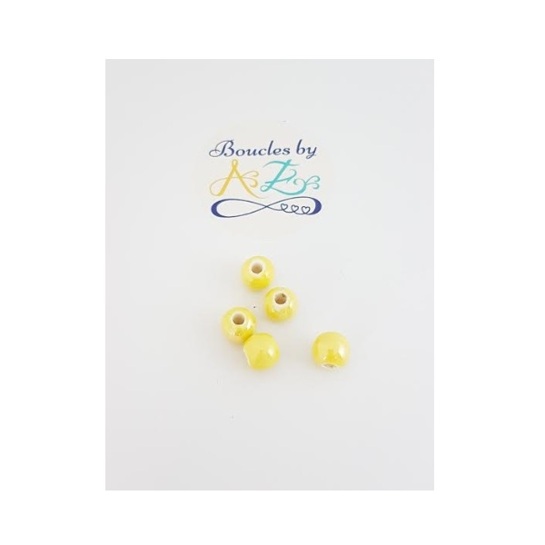 Perles rondes jaunes en céramique 8mm x5 - Photo n°1