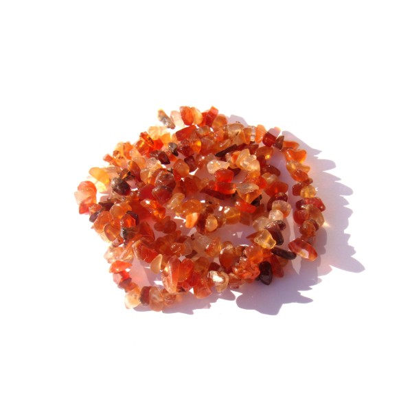 Agate Cornaline multicolore : 50 chips 6/9 MM de diamètre environ - Photo n°1