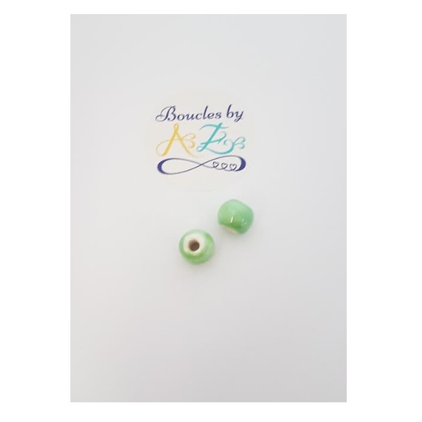Perles rondes vertes en céramique 10mm x2 - Photo n°1