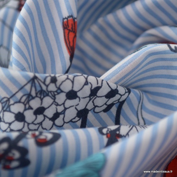 Tissu popeline à rayures bleu et blanches motif floral - Photo n°4