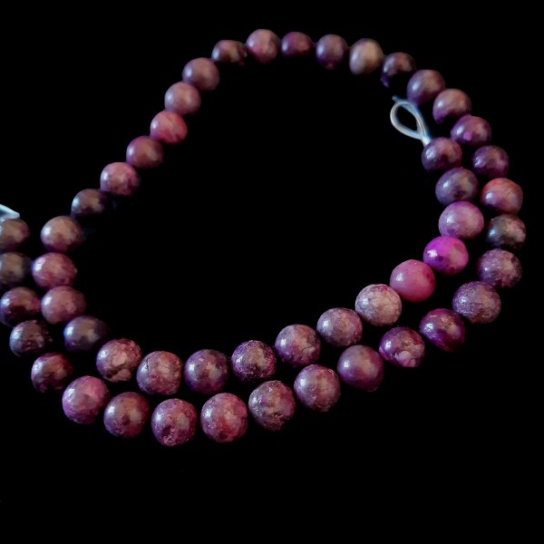 Fil de 44 perles rondes 8mm 8 mm en lépidolite violet fonçé teintée - Photo n°2