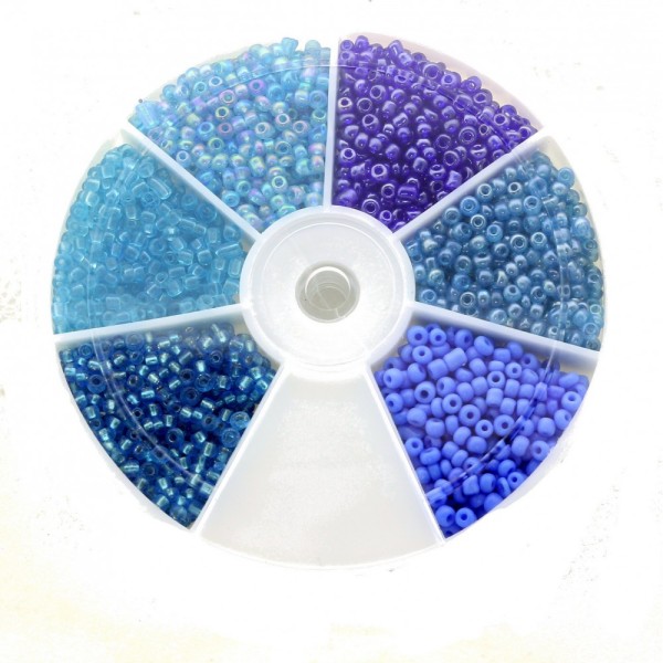 Boite box de perles de rocailles tons de bleus 2mm 60gr env 2100 perles - Photo n°1