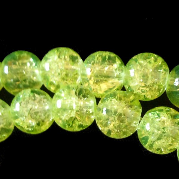 Fil de 100 perles rondes craquelées vert pomme en verre 8mm 8 mm - Photo n°1