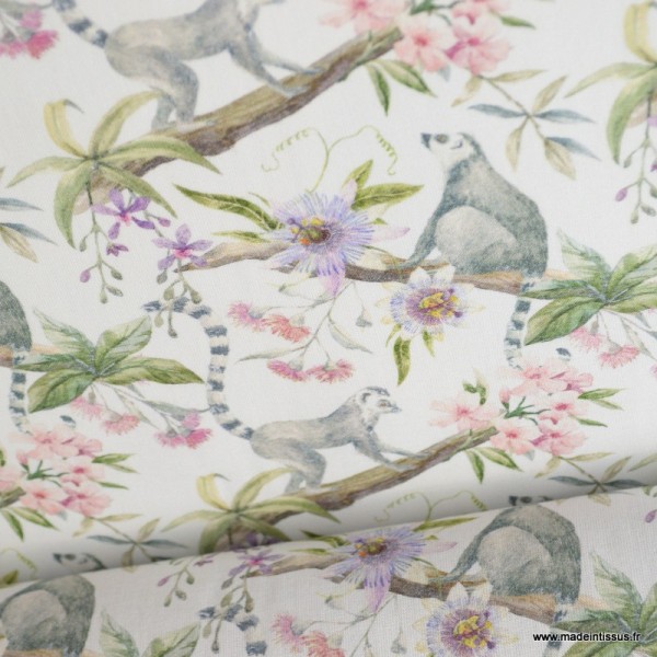 Tissu coton imprimé fleurs et lémuriens Oeko tex .x1m - Photo n°2