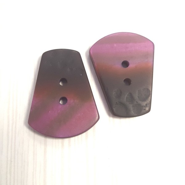 2 Boutons résine marron / violet – 35x28mm – 18T - Photo n°1