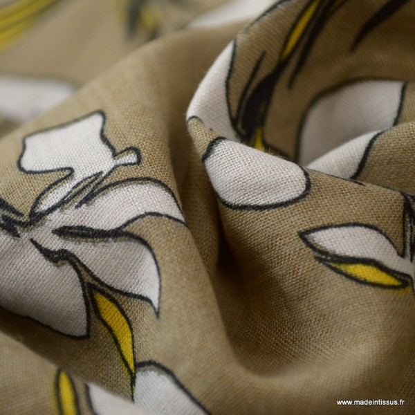 Tissu Viscose coton imprimé fleurs fond Beige - Photo n°3