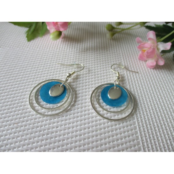 Kit boucles d'oreilles anneaux argentés et sequin nacre bleu - Photo n°1