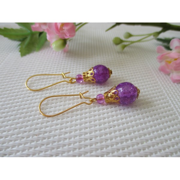 Kit de boucles d'oreilles dorées et perle en verre lilas - Photo n°1