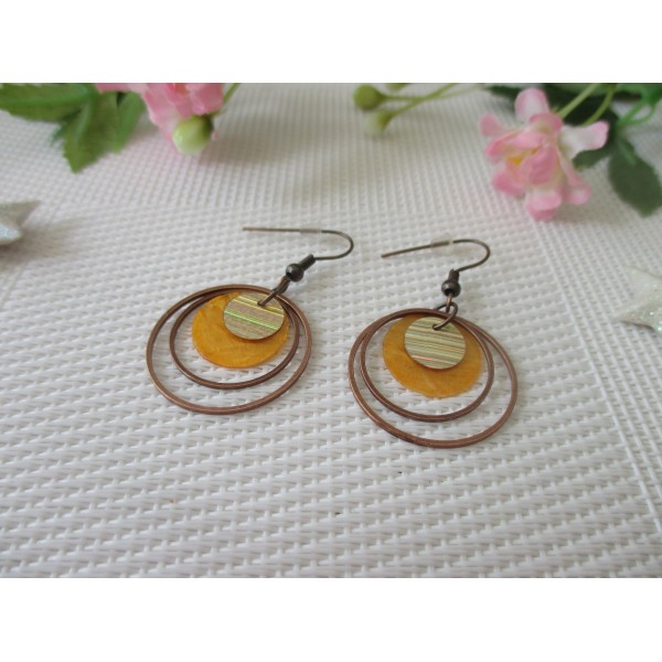 Kit de boucles d'oreilles anneaux cuivre et sequin nacre orange - Photo n°1