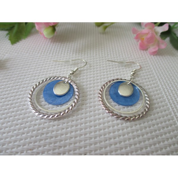 Kit de boucles d'oreilles anneaux argentés et sequin nacre bleu - Photo n°1