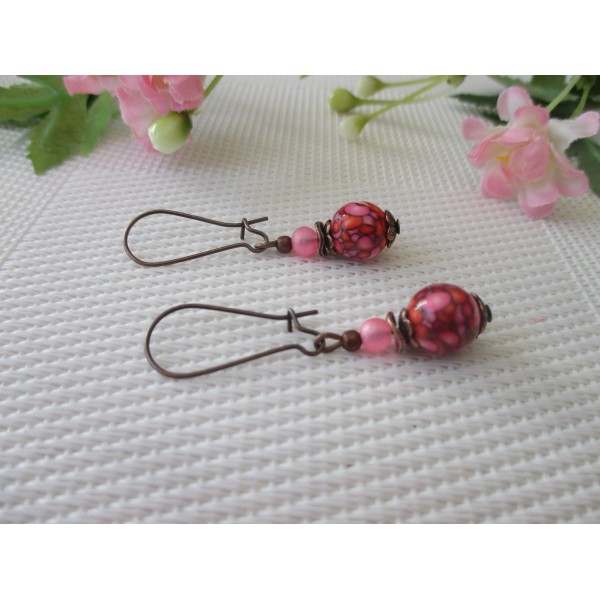 Kit de boucles d'oreilles apprêts cuivre et perle à motif rose et rouge - Photo n°1