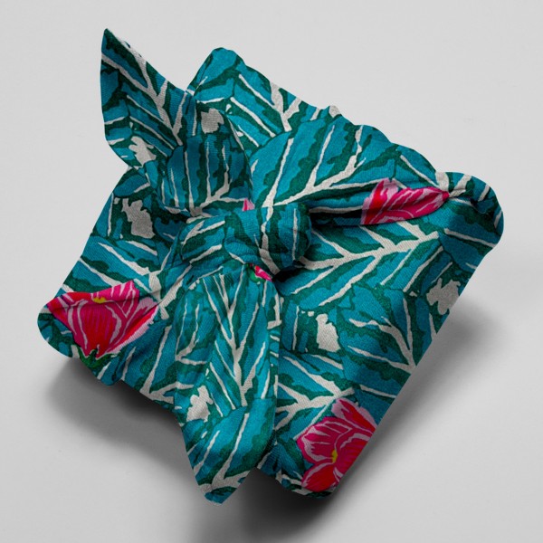 Tissu Coton léger à la coupe - Magnolias sur fond vert - Détails Métallisés - Par 10 cm - Photo n°4