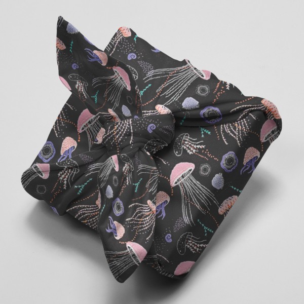 Tissu Coton léger à la coupe - Méduses sur fond noir - Détails Métallisés - Par 10 cm - Photo n°4