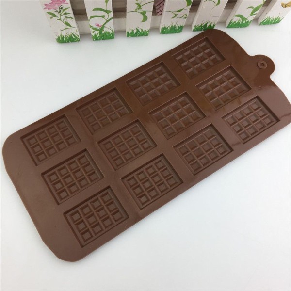 12 Petits Bonbons au Chocolat Bars, 3D Silicone Savon Gâteau, Cupcake Fondant, la Cire, la Gelée Pri - Photo n°2