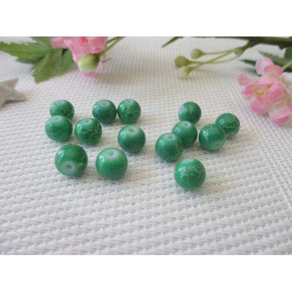 Perles en verre ronde 8 mm vert foncé effet fissuré x 20 - Photo n°1