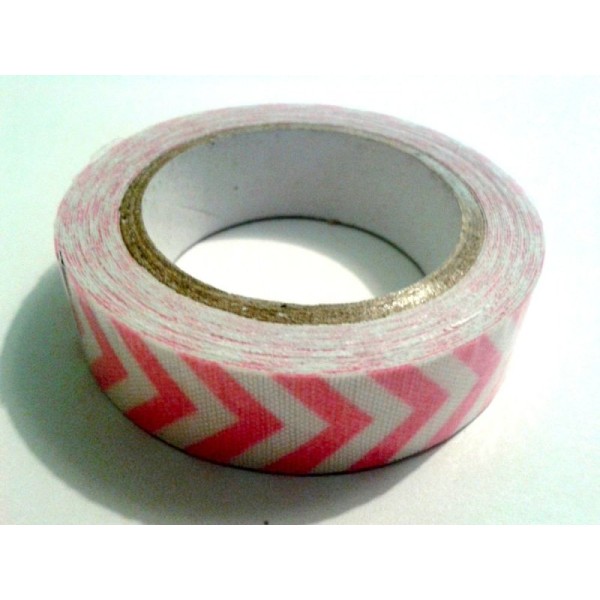 Rouleau de masking tape tissu , chevron rose bonbon / blanc - Photo n°1