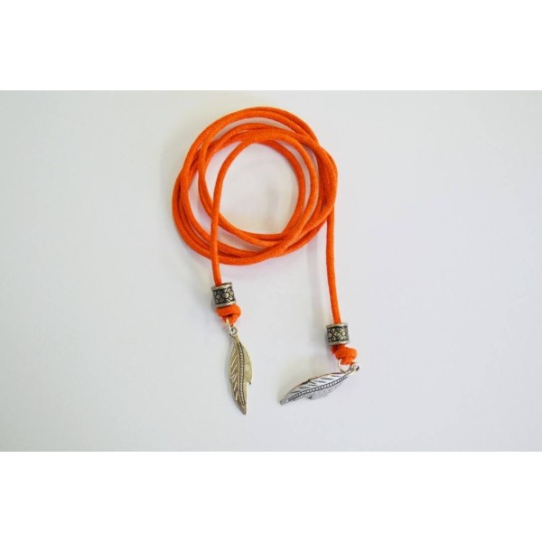 Lien cordon ciré orange, embout et plume métal argent vieilli 100cm - Photo n°1
