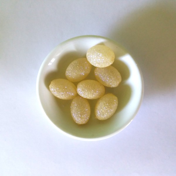 7 Perles en résine ovale jaune pailleté – 20x14mm - Photo n°1