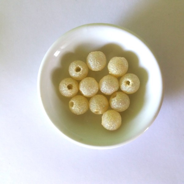 11 Perles en résine jaune pailleté – 12mm - Photo n°1