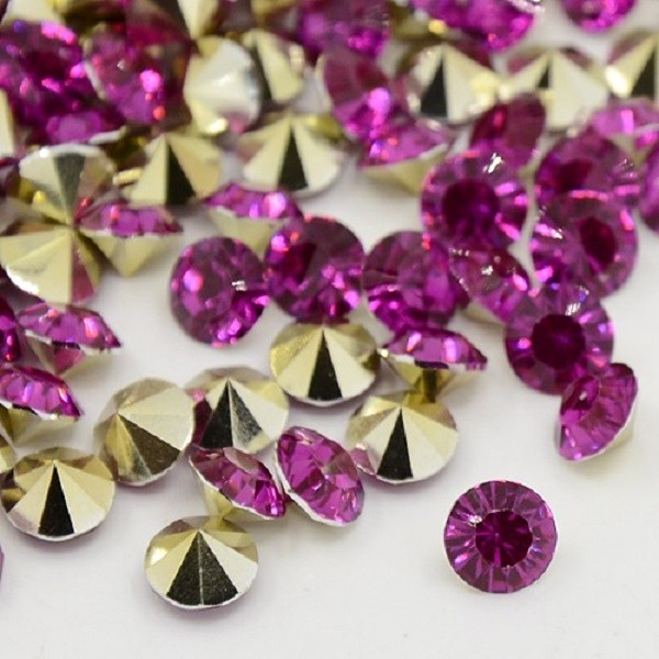 Cabochons strass forme diamant 6 mm pourpre x 100 - Photo n°1