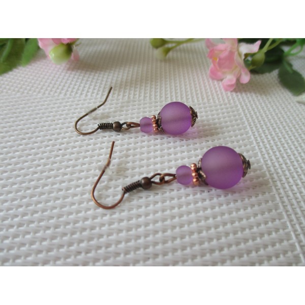 Kit boucles d'oreilles perle violette dépolie et apprêts cuivres - Photo n°1