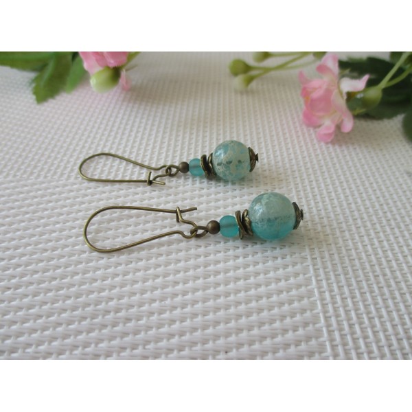 Kit boucles d'oreille perles en verre turquoises et apprêts bronze - Photo n°1