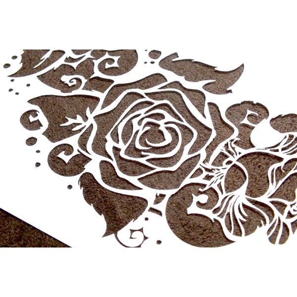 POCHOIR EN PLASTIQUE  Format A4 (21 * 29,7 cm) : Collier de roses - Photo n°2