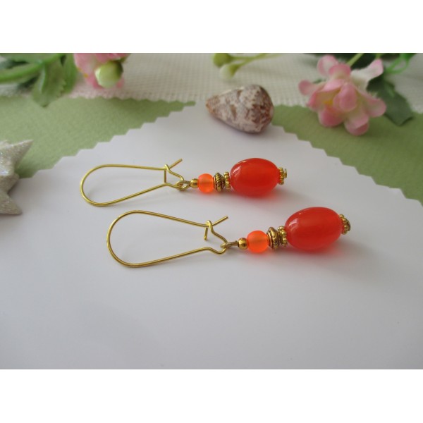 Kit de boucles d'oreilles apprêts dorés et perle en verre orange - Photo n°1