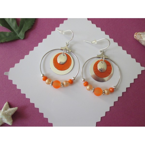 Kit de boucles d'oreilles créoles argentées et perles oranges - Photo n°2